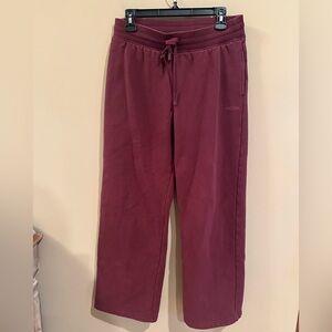 AritziaCozy Sweatfleece perfect fit Wide Sweatpant